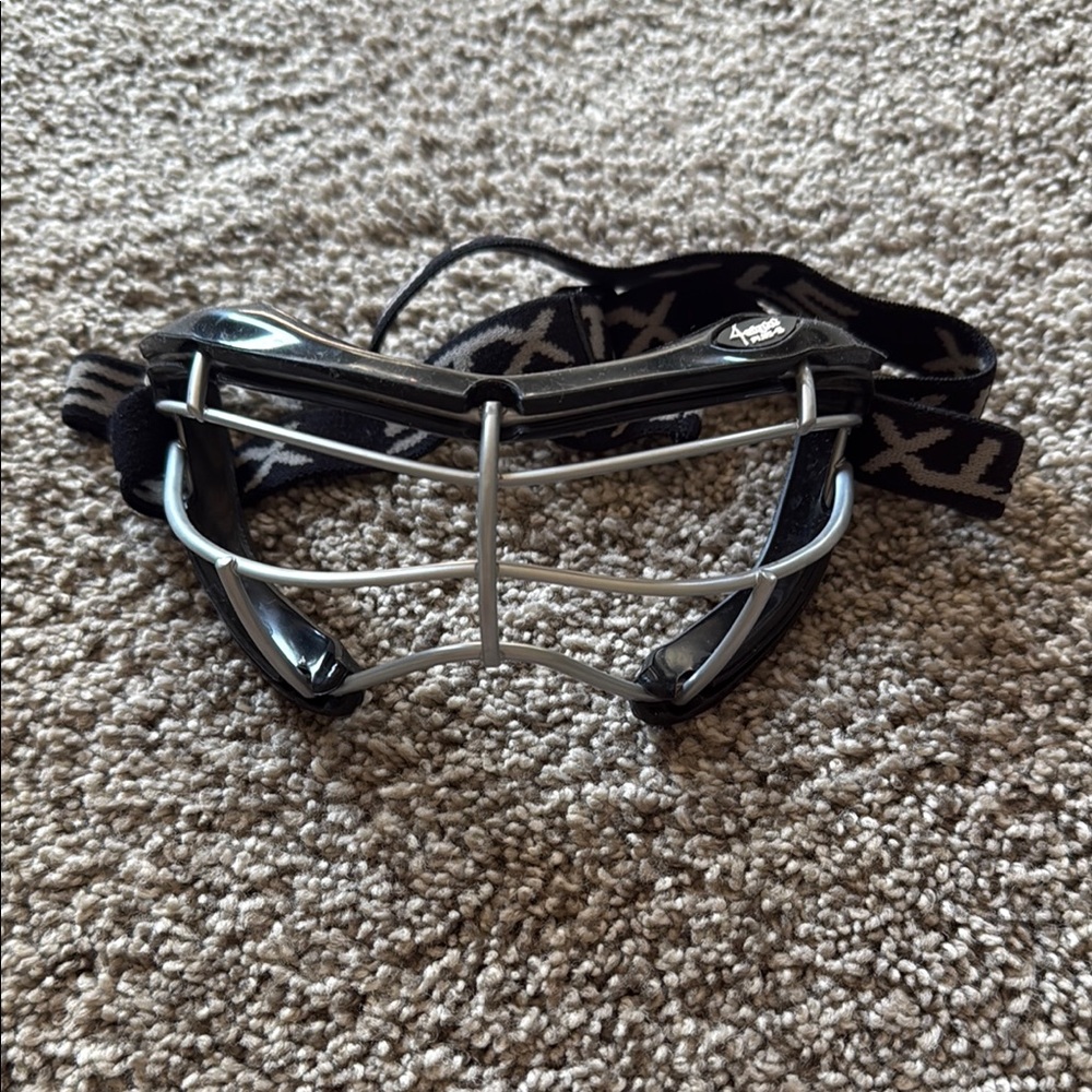 Black and Silver Lacrosse Goggles